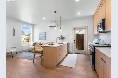 1280 N Farragut St #1, Portland, OR 97217 - Photo 6
