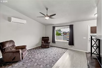 1231 46th Ct, Sweet Home, OR 97386 - Photo 6