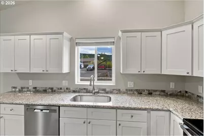 1231 46th Ct, Sweet Home, OR 97386 - Photo 10