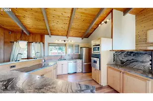 29830 Hound Dog Rd, Gold Beach, OR 97444 - Photo 12