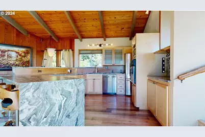 29830 Hound Dog Rd, Gold Beach, OR 97444 - Photo 18