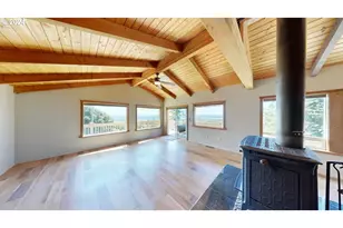 29830 Hound Dog Rd, Gold Beach, OR 97444 - Photo 22