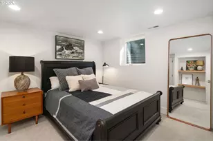 704 NE Hazelfern Pl, Portland, OR 97232 - Photo 36