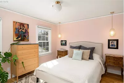 704 NE Hazelfern Pl, Portland, OR 97232 - Photo 28