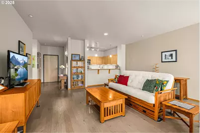 1125 NW 9th Ave #418, Portland, OR 97209 - Photo 6