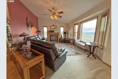 46 Palomino Dr, Centerville, WA 98613 - Photo 6