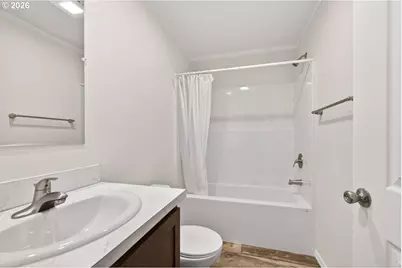 253 E 7th St, Lafayette, OR 97127 - Photo 26