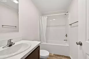 253 E 7th St, Lafayette, OR 97127 - Photo 26
