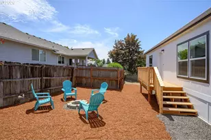 253 E 7th St, Lafayette, OR 97127 - Photo 28