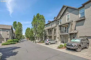 860 Springtree Ln, West Linn, OR 97068 - Photo 2