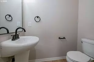 480 S Pine St, Canby, OR 97013 - Photo 4