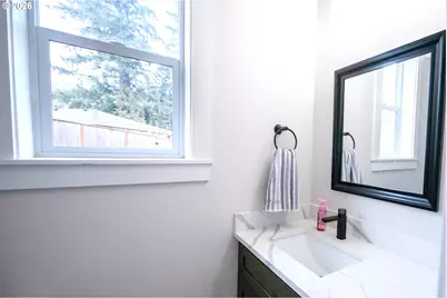 474 SE Browning Ave, Salem, OR 97302 - Photo 10