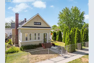 1439 3rd St, Baker City, OR 97814 - Photo 2