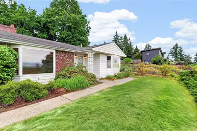 10065 SE Cresthill Rd, Happy Valley, OR 97086 - Photo 4