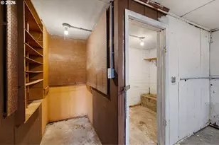 450 Hunsaker Ln, Eugene, OR 97404 - Photo 40