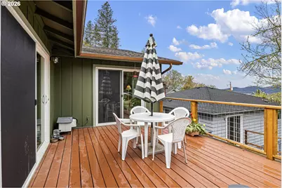 963 SE Glenn St, Roseburg, OR 97470 - Photo 38