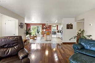 963 SE Glenn St, Roseburg, OR 97470 - Photo 8