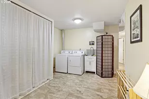 963 SE Glenn St, Roseburg, OR 97470 - Photo 28