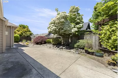 1211 Napa Creek Dr, Eugene, OR 97404 - Photo 28