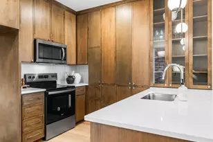 2472 SE Lincoln St, Portland, OR 97214 - Photo 8