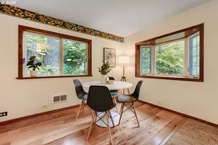 3740 SW Comus St, Portland, OR 97219 - Photo 8
