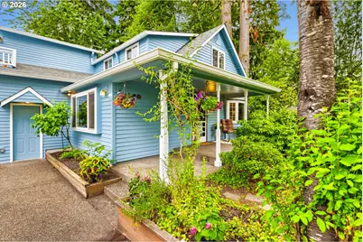 3740 SW Comus St, Portland, OR 97219 - Photo 2