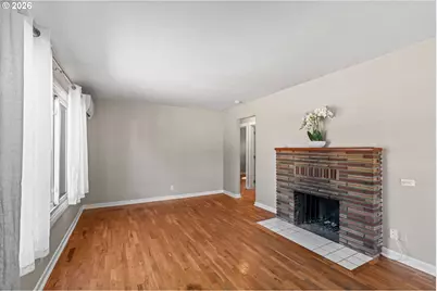 2250 Devos St, Eugene, OR 97402 - Photo 10