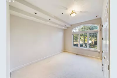 20417 SW Inglis Dr, Beaverton, OR 97007 - Photo 36