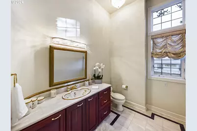 20417 SW Inglis Dr, Beaverton, OR 97007 - Photo 12