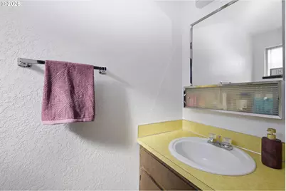2018 Debra Dr, Springfield, OR 97477 - Photo 34