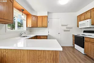 2630 SE 168th Ave, Portland, OR 97236 - Photo 14