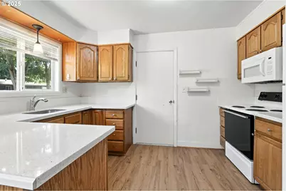 2630 SE 168th Ave, Portland, OR 97236 - Photo 16