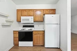 2630 SE 168th Ave, Portland, OR 97236 - Photo 18