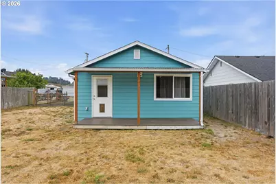 130 N 12th St, Lakeside, OR 97449 - Photo 14