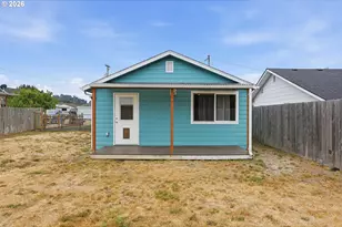 130 N 12th St, Lakeside, OR 97449 - Photo 14