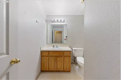422 E 5th St, Lafayette, OR 97127 - Photo 30