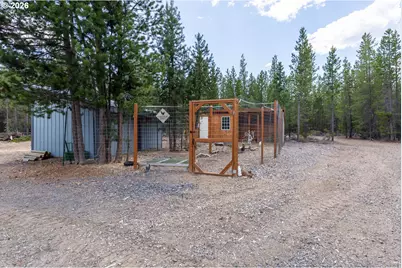 123551 Surveyor Rd, Crescent Lake, OR 97733 - Photo 10