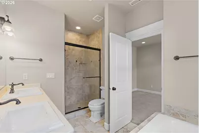 9402 SE Causey Ave, Happy Valley, OR 97086 - Photo 34