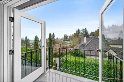 2300 SW 18th Ave, Portland, OR 97201 - Photo 22