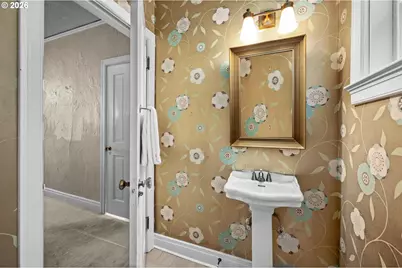 2300 SW 18th Ave, Portland, OR 97201 - Photo 16