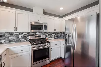 3120 N Ivy Dr, Newberg, OR 97132 - Photo 16