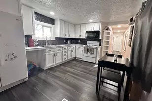 3839 Pacific Ave, Forest Grove, OR 97116 - Photo 10