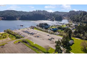 610 Park Ave, Lakeside, OR 97449 - Photo 40