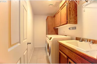 3600 SW Brittany Dr, Gresham, OR 97080 - Photo 12
