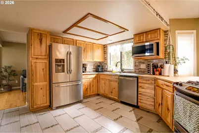 3600 SW Brittany Dr, Gresham, OR 97080 - Photo 8