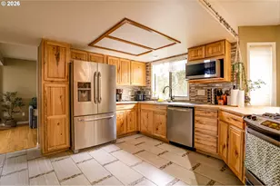 3600 SW Brittany Dr, Gresham, OR 97080 - Photo 8