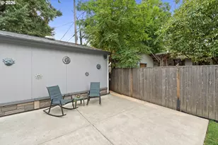 8325 NE Going Pl, Portland, OR 97220 - Photo 30