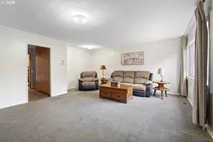 8325 NE Going Pl, Portland, OR 97220 - Photo 6