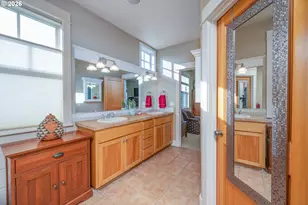 1532 NW Slocum Way, Portland, OR 97229 - Photo 38