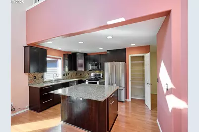 331 SE 9th Ave, Canby, OR 97013 - Photo 6